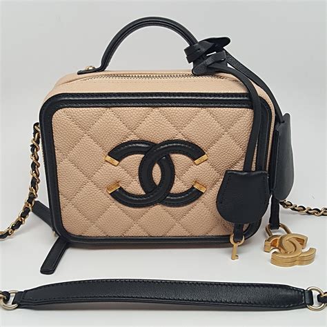 chanel vanity case beige black medium|Chanel mini vanity case.